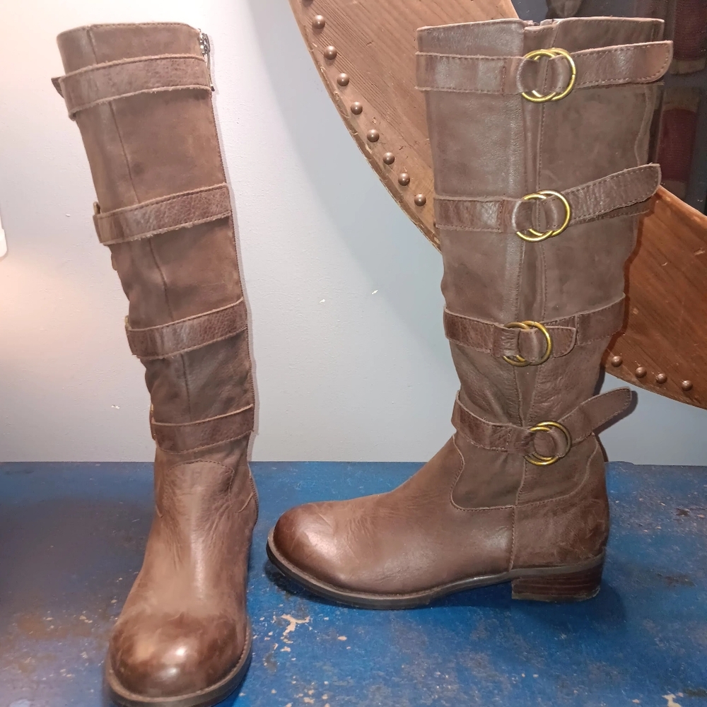 Too Lips vintage leather boots